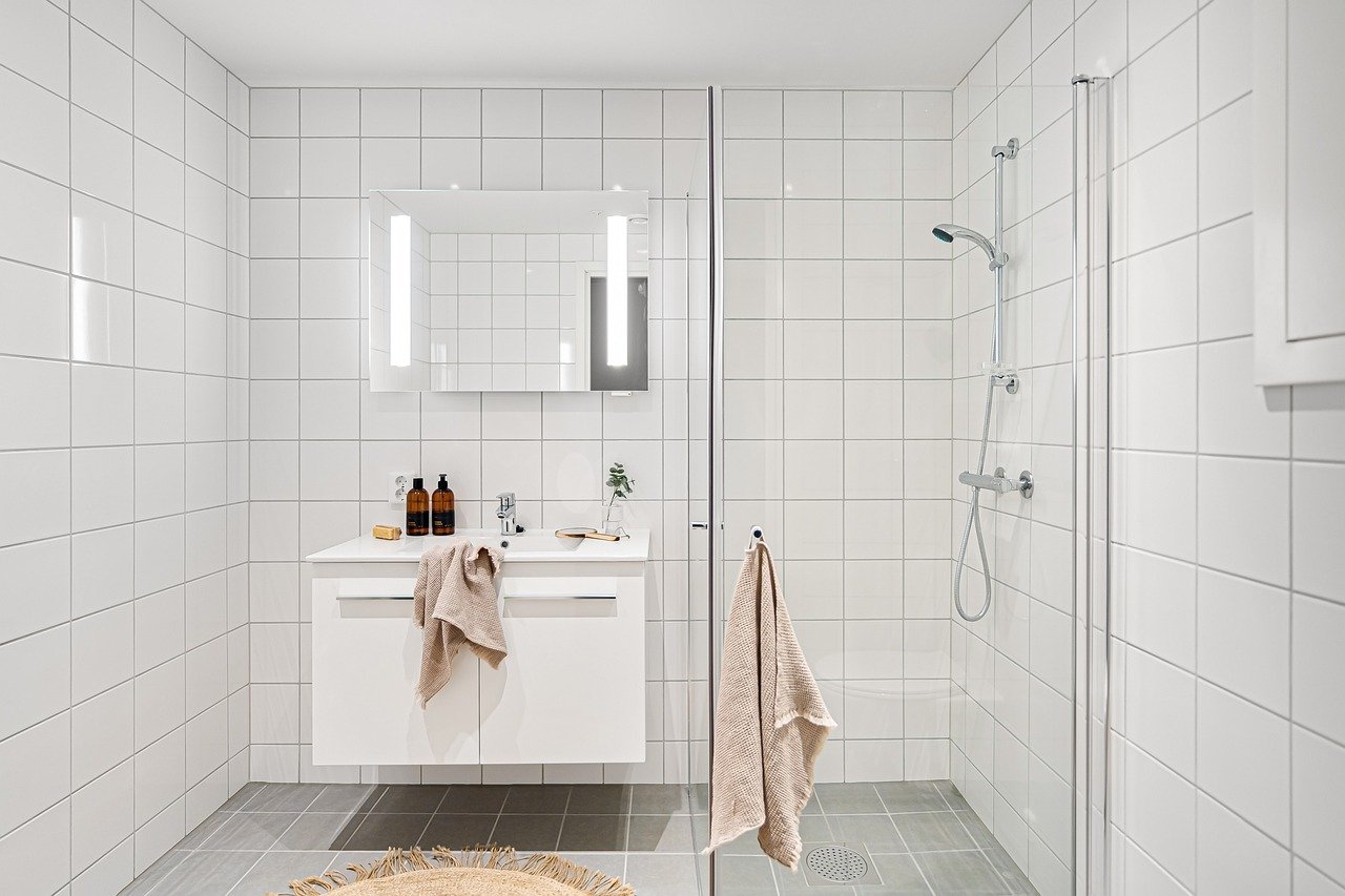 How to Create an Efficient Storage System for Your Bathroom Essentials